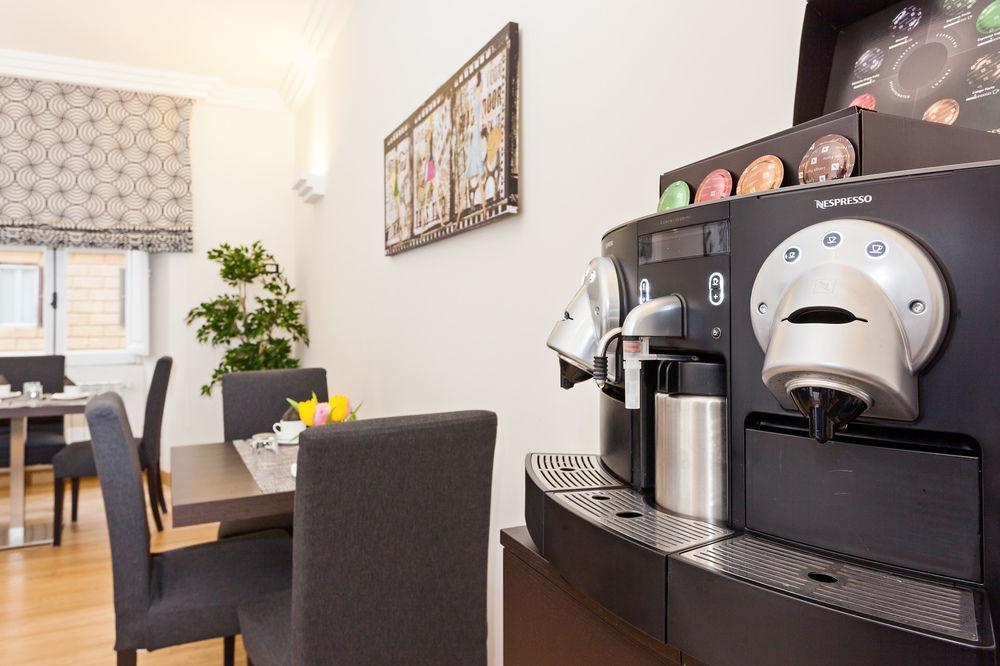 Domus Best Guest House 로마 외부 사진