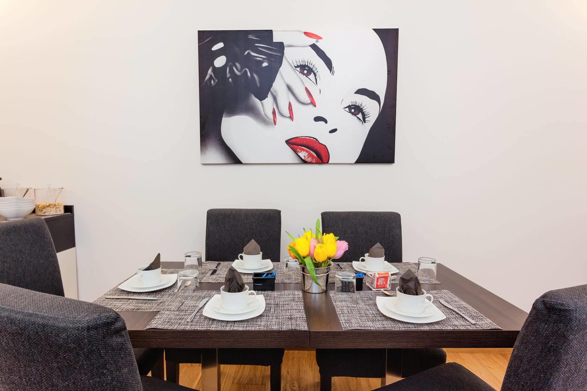 Domus Best Guest House 로마 외부 사진
